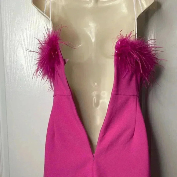 NWT ELLIATT Paulina Pink Mini Dress Size Medium Feather Trim - Picture 8 of 10